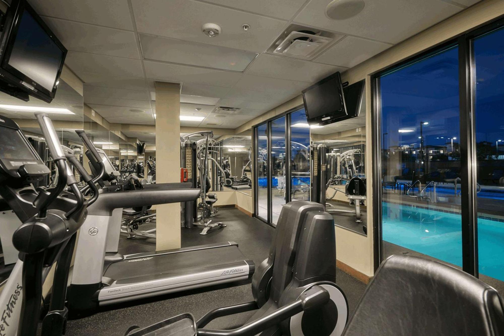 Doubletree By Hilton Phoenix-Gilbert Exterior photo